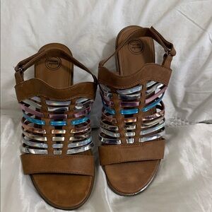 Wonder Nation  size 8 Women’s Brown Metallic Strappy Sandals . #fashion Shoes